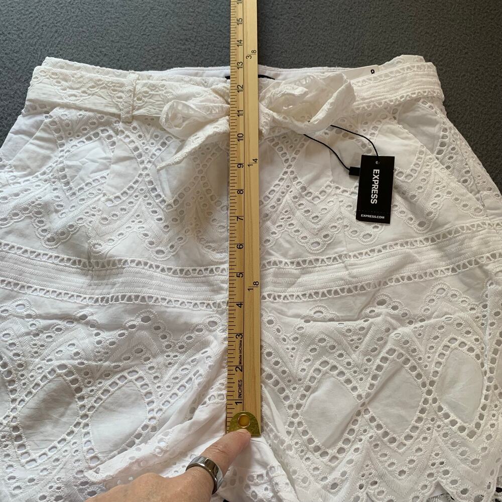 NWT Express High Waisted Eyelet Lace Shorts Tie Belt White Beachy Boho Size 8 - Picture 8 of 9